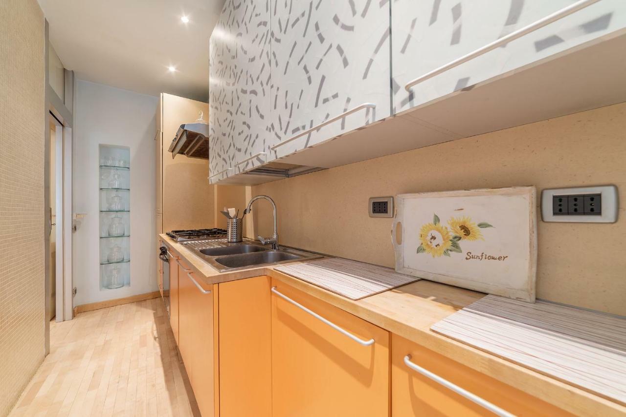 San Giovanni & Colosseo Roomy Flat Roma Exterior foto
